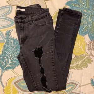 Black Levi Strauss destructed skinny jeans